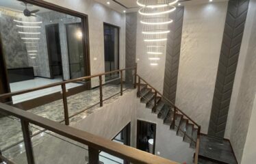 Luxury 1 Kanal Brand New Bungalow for Sale – Phase 7