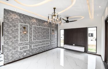 1 Kanal Brand New 5-Bed Bungalow for Sale – Phase 7